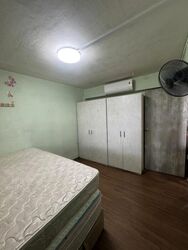 Boon Lay Place (Jurong West), HDB Executive #562808471